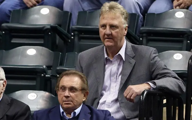 Larry Bird en un partido de los Pacers - Twitter @NBAcom