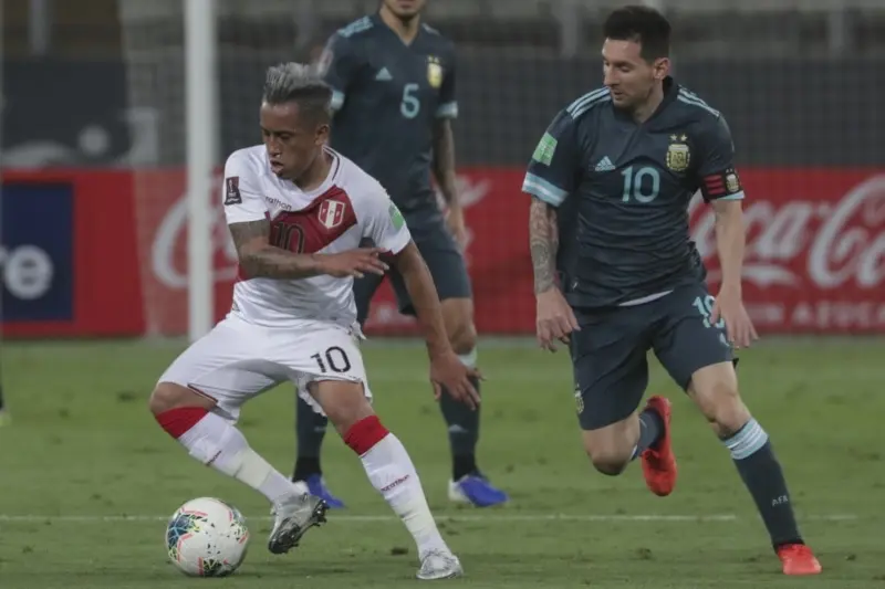 Messi no podrá disputar los clásicos con Argentina (FB: CONMEBOL.com)