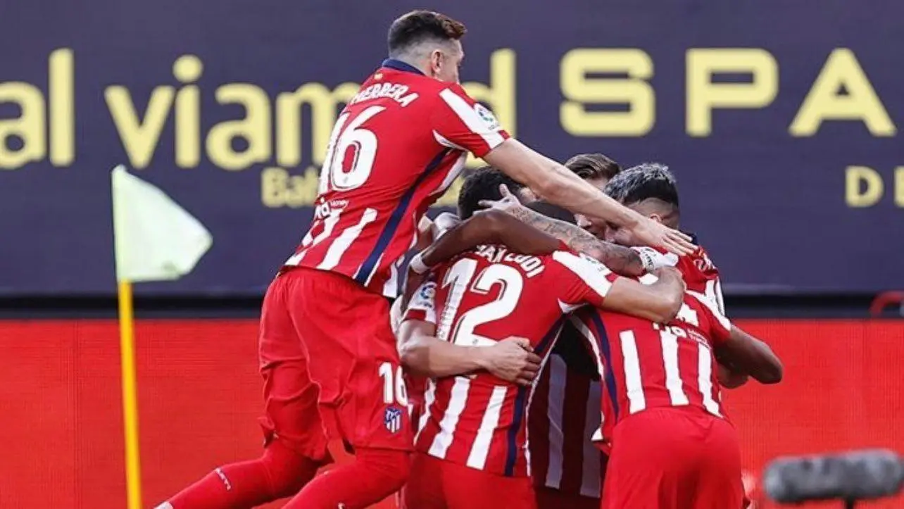 Atlético de Madrid celebra un gol - @HHerreramex