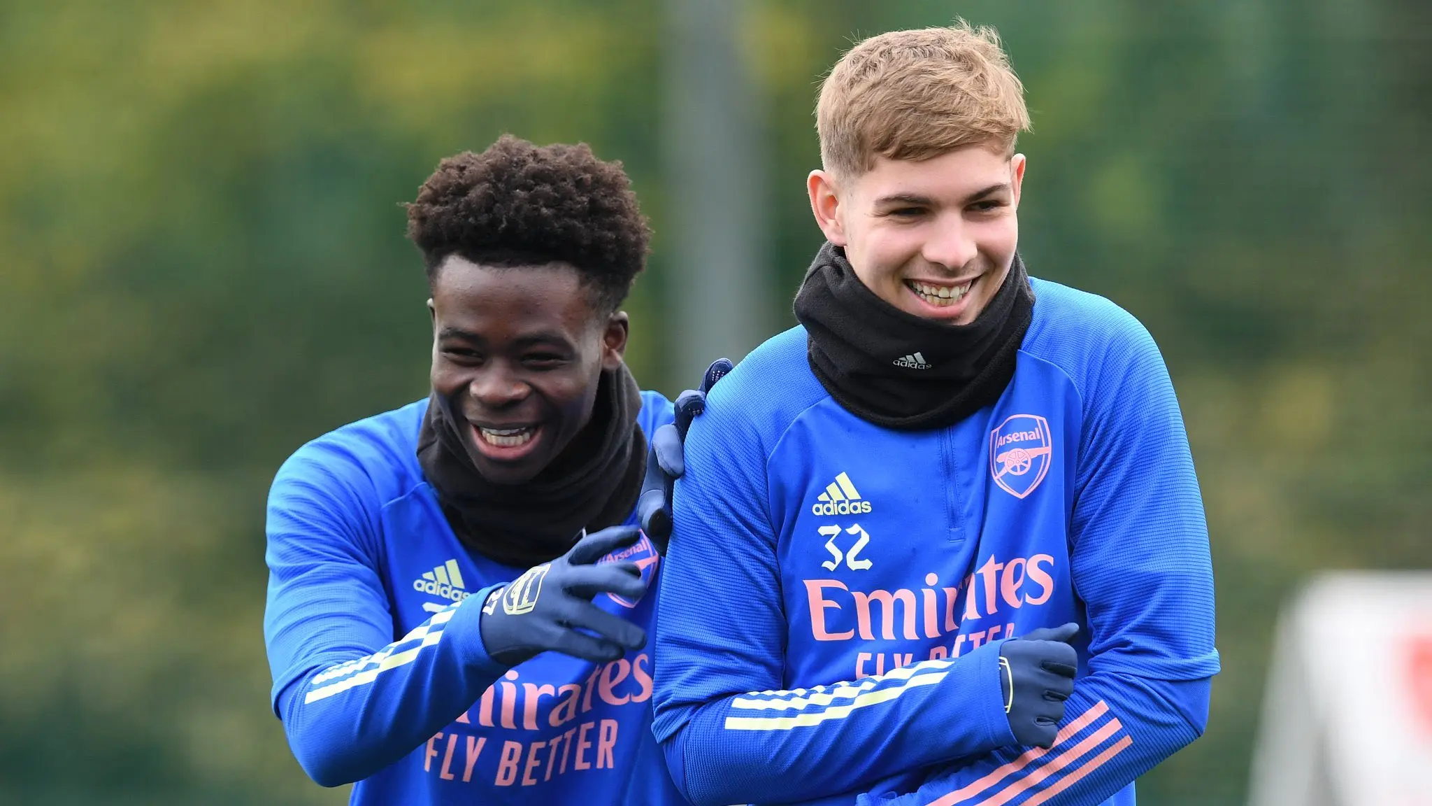 Bukayo Saka y Emile Rowe en un entrenamiento del Arsenal - @ArsenalEspanol