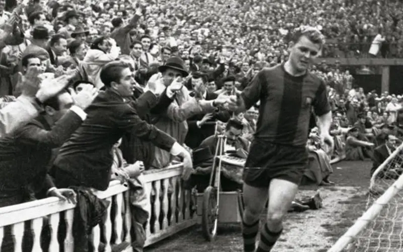 Como jugador, Kubala fue ídolo del Barcelona (fcbarcelona.es)