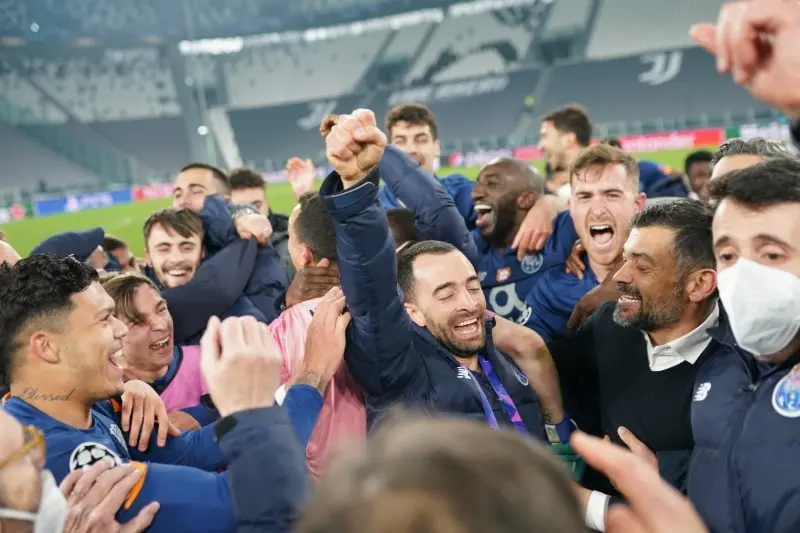Jugadores del Porto celebran el triunfo sobre la Juventus - Twitter @FCPorto
