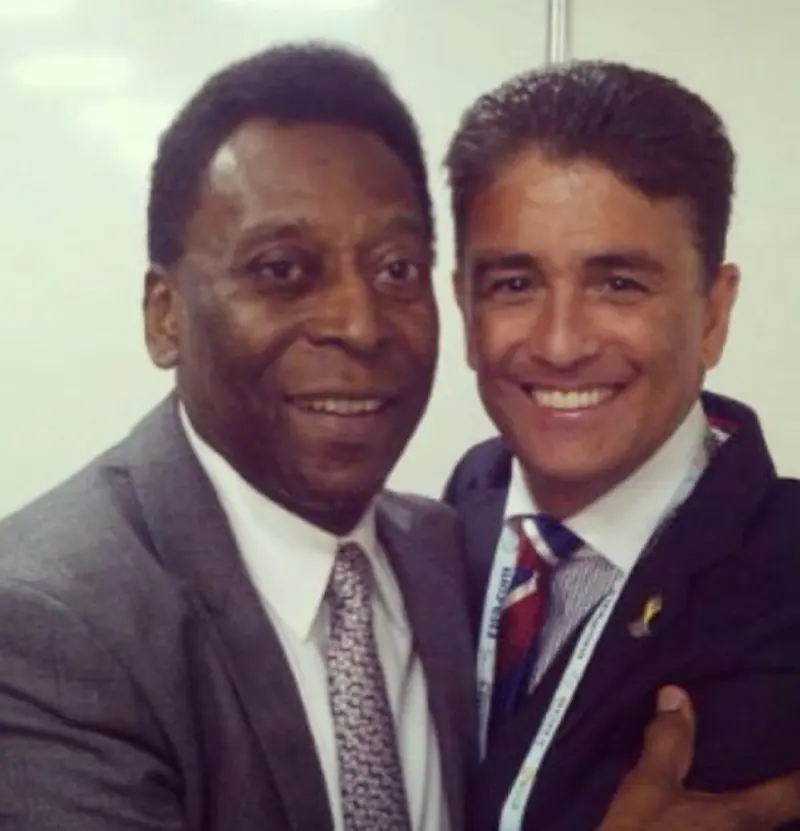 Bebeto, coautor de la iniciativa (@bebeto7)