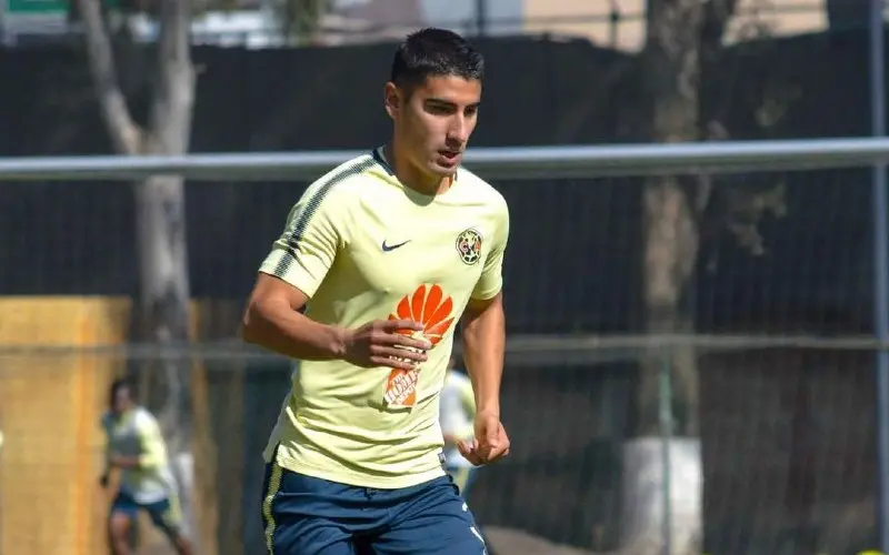 Aldo Cruz en un entrenamiento con el América - Instagram @aldocs