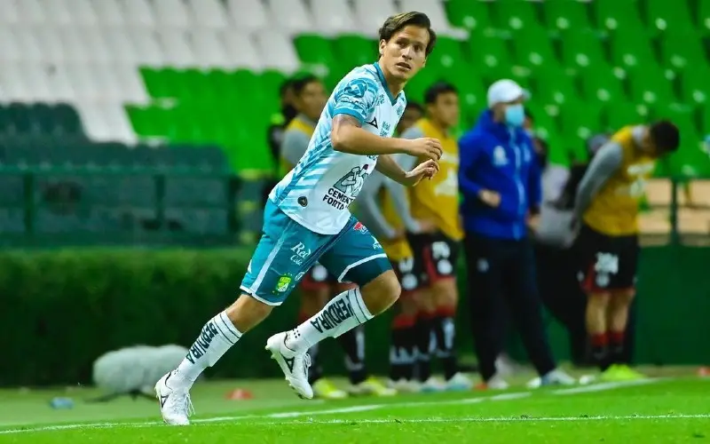 Rubén Oso González en un partido de León - Instagram @ruben.glezoso