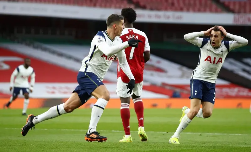 La cara de Reguilón lo dice todo (FB: Tottenham Hotspur)