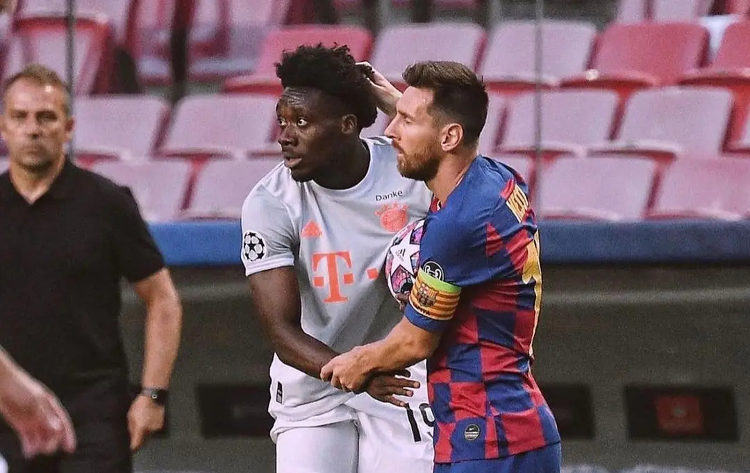 Alphonso Davies y Lionel Messi en la Champions 19/20 - @alphonsodavies