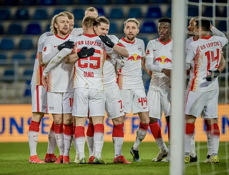 Twitter @RBLeipzig_EN