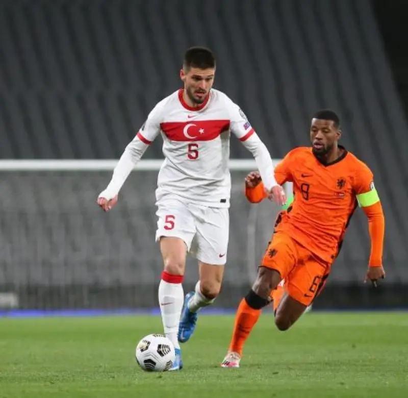 Turquía anuló a Holanda en el primer tiempo (tff.org)