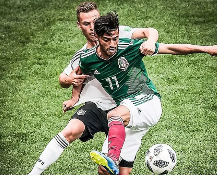 Instagram @carlosv11_