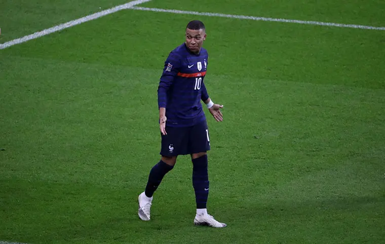 Twitter @KMbappe