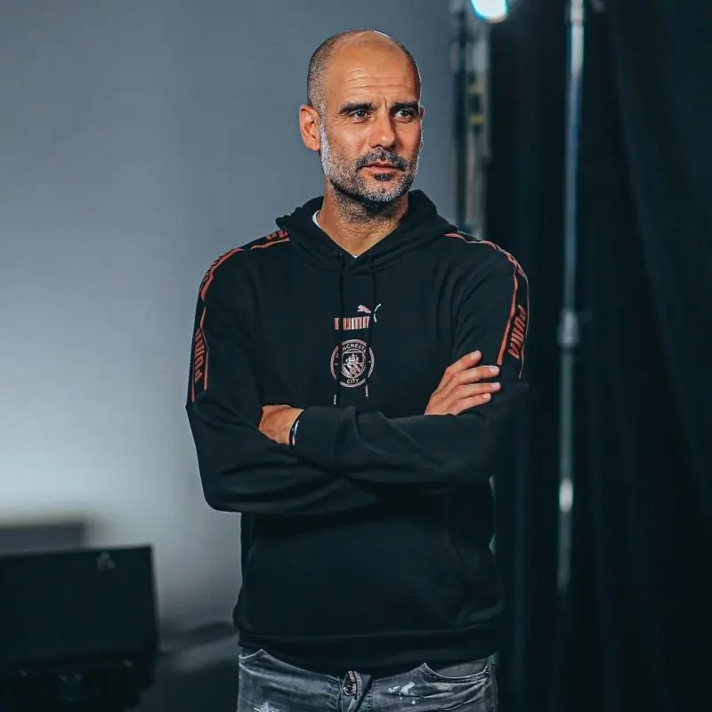 Pep Guardiola, entrenador del Manchester City, busca ser campeón esta temporada. (Instagram @mancity)
