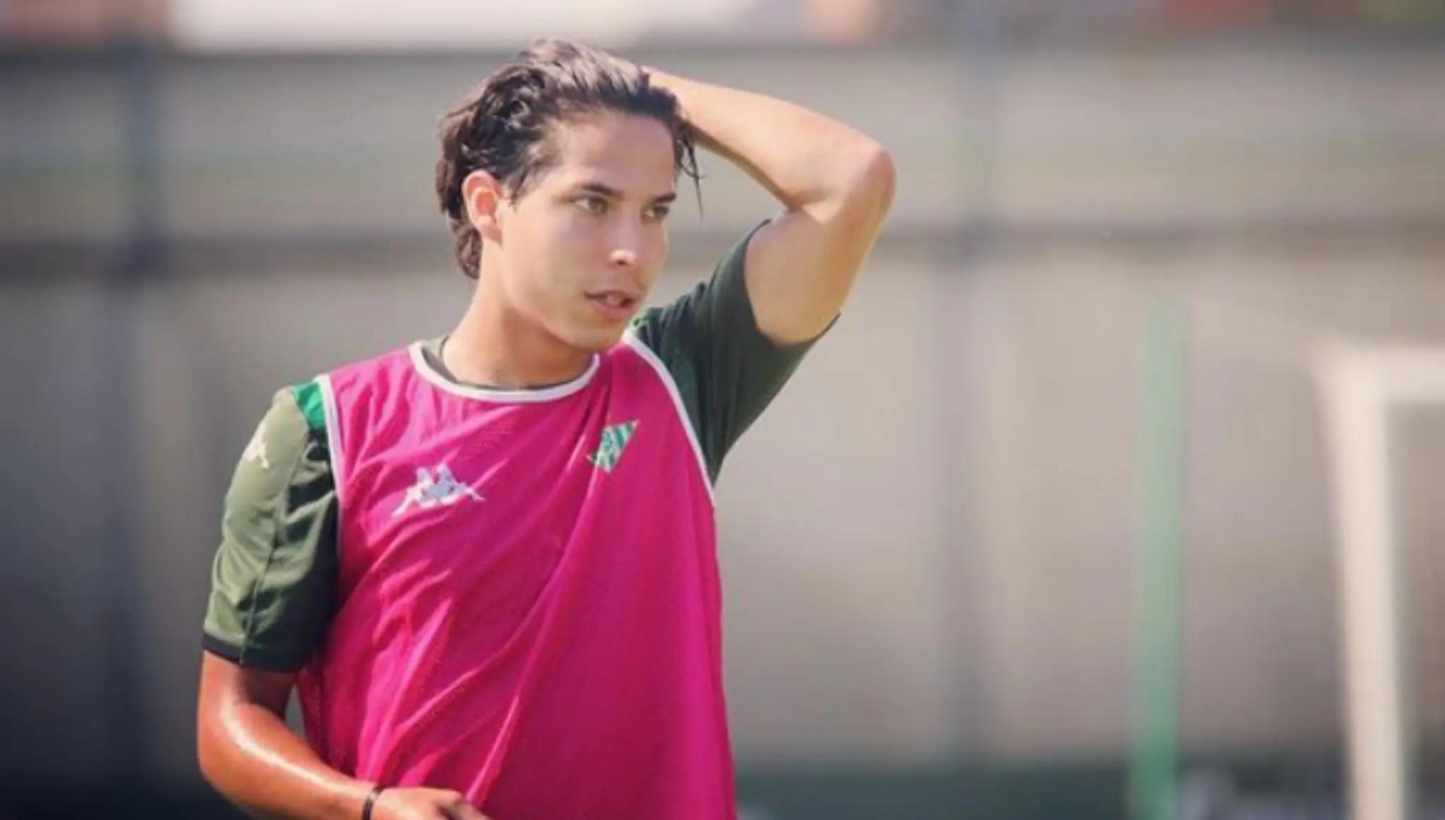 Instagram @diego_lainez