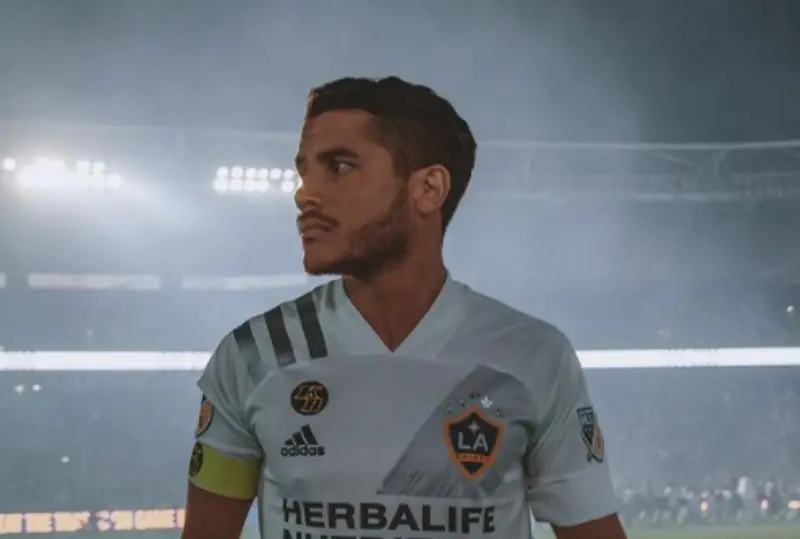 Ha recibido críticas en el LA Galaxy (@jona2santos)
