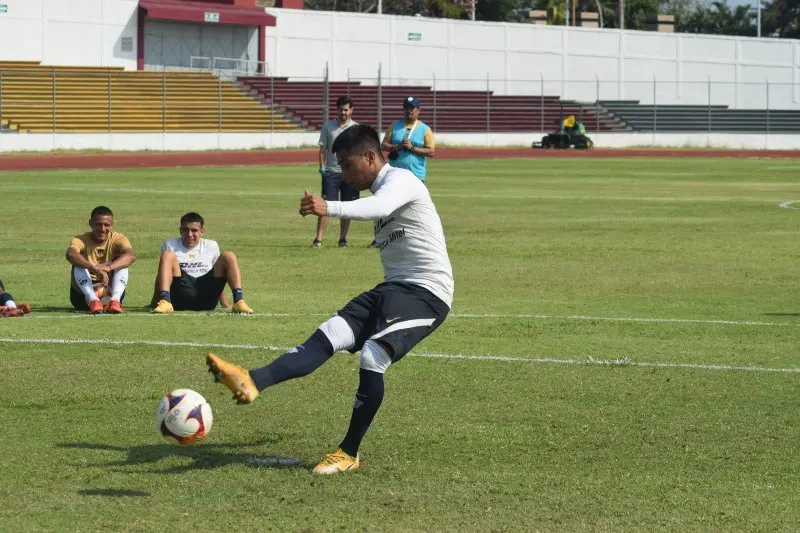 Omar Islas es de los jóvenes talentos de Pumas. (Cortesía Pumas Tabasco)