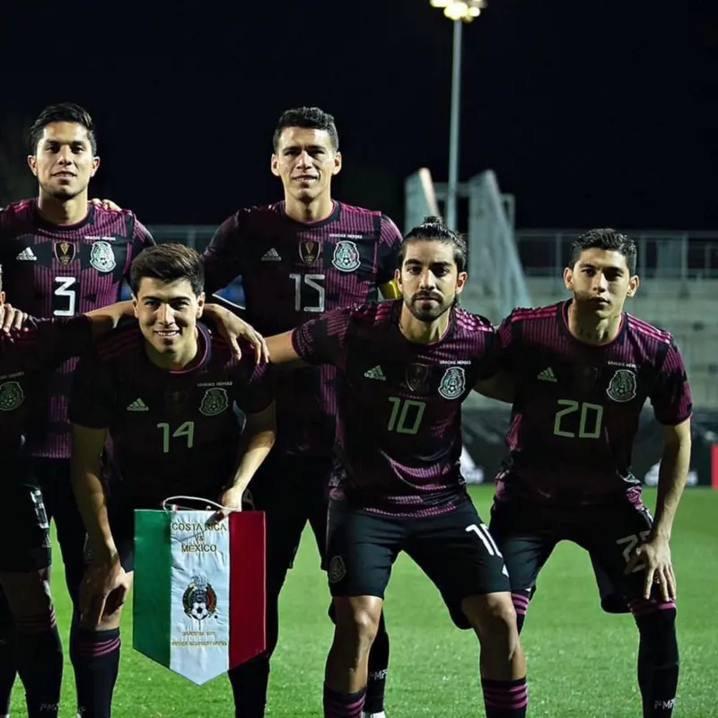 Pizarro jugó ante Costa Rica (FB: Rodolfo Pizarro Oficial)