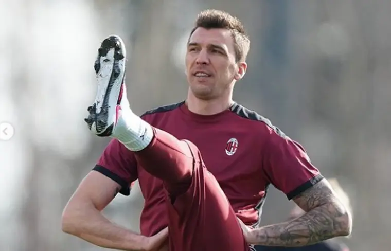 Instagram @mariomandzukic