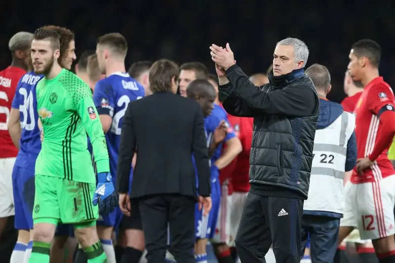José Mourinho después de un partido del Manchester United - Facebook Manchester United
