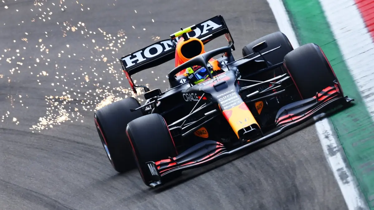 Twitter @SChecoPerez