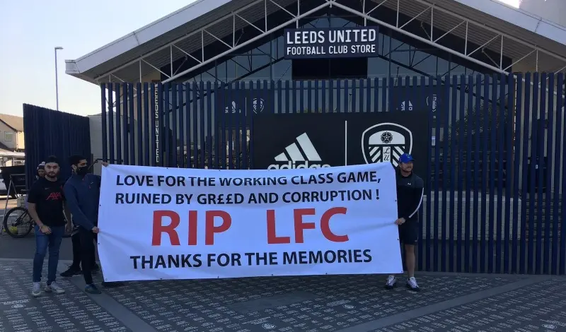 Las protestas de los aficionados continúan (@lufctrust)