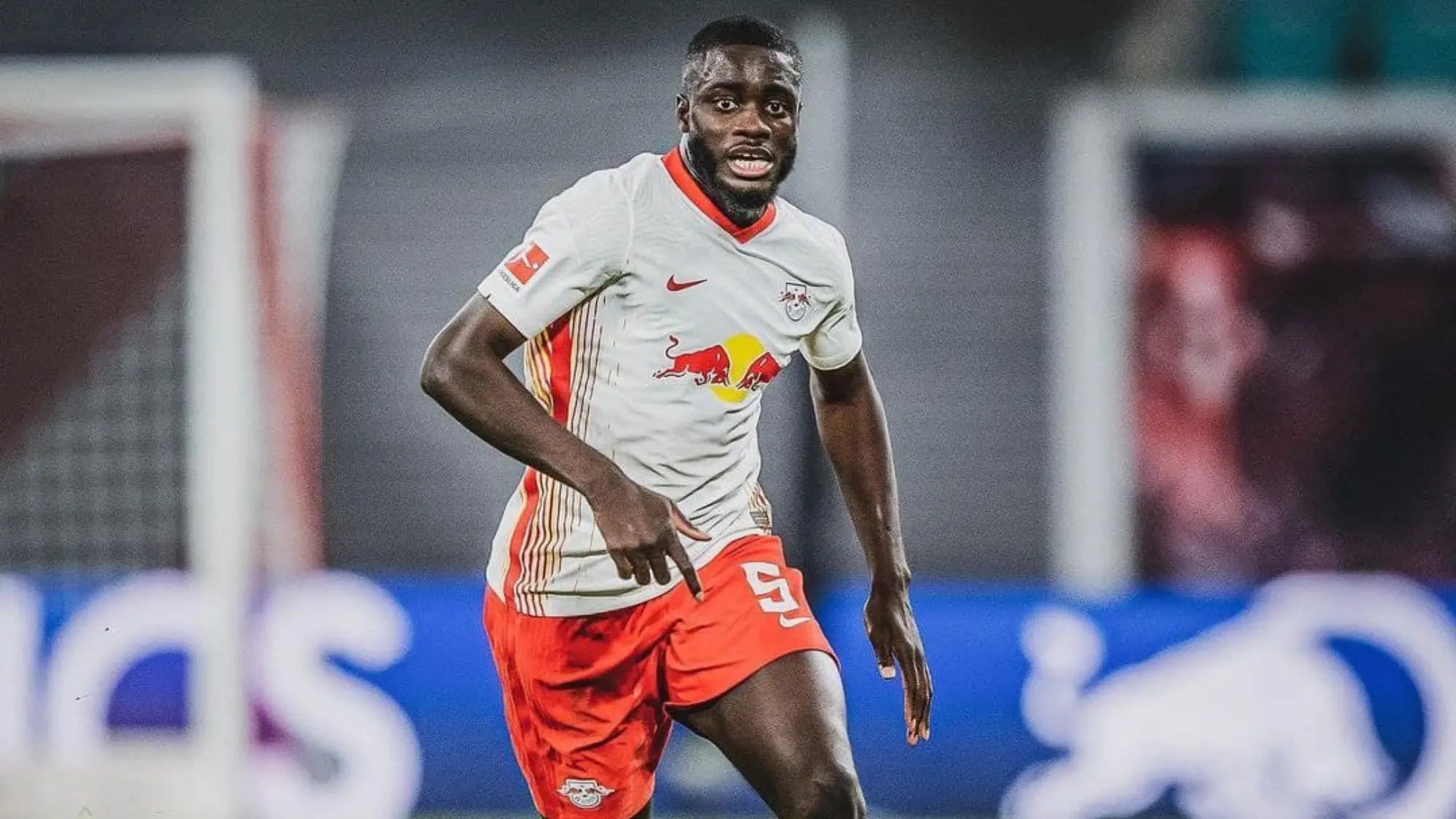 Instagram @upamecano_5