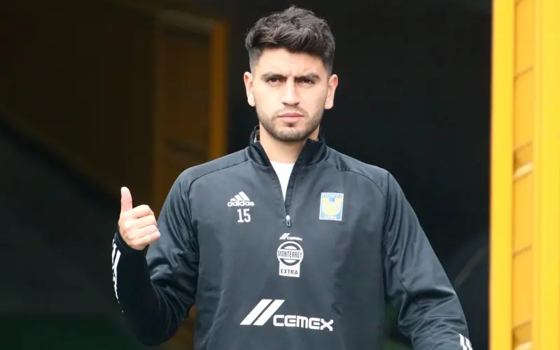 Francisco Venegas previo a un entrenamiento de Tigres - Twitter @pacovenegas_