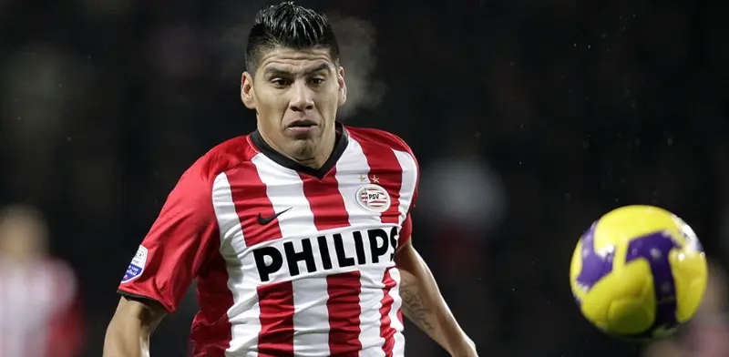 Salcido, el primero en salir campeón en Holanda (psv.nl)
