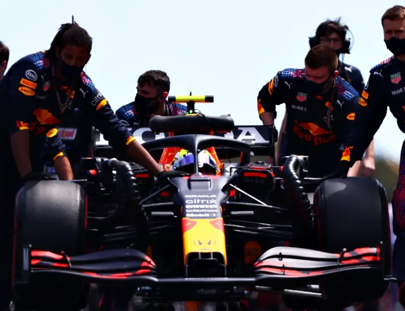 'Checo' es sexto de la tabla general (@redbullracing)