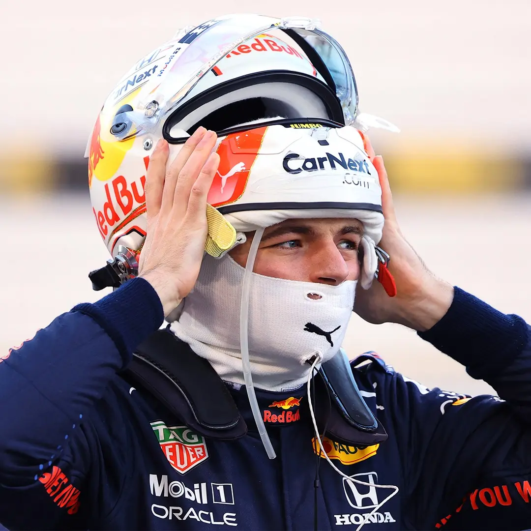 Facebook @redbullracing