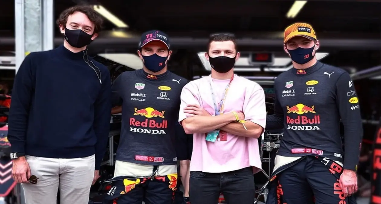 Instagram @redbullracing