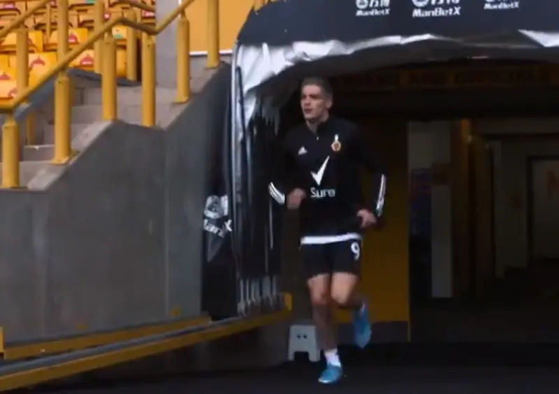 Raúl Jiménez volvió a ingresar al campo (@WolvesEspanol)