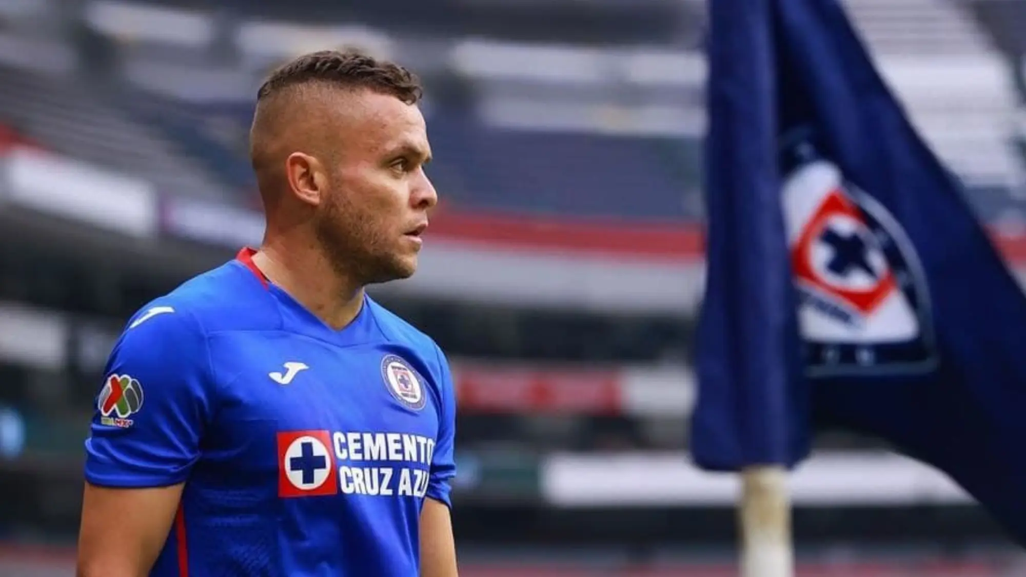 Instagram - @cruzazul