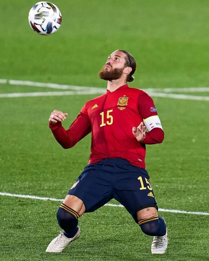 El defensa Sergio Ramos no fue seleccionado en la lista de Luis Enrique. (Instagram/@sergioramos)