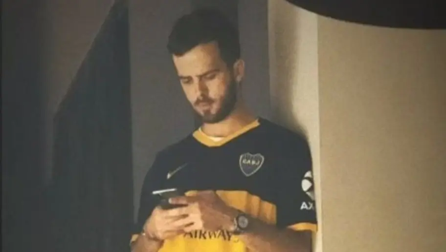 Pjanic con la azul y oro bien puesta - @miralem_pjanic