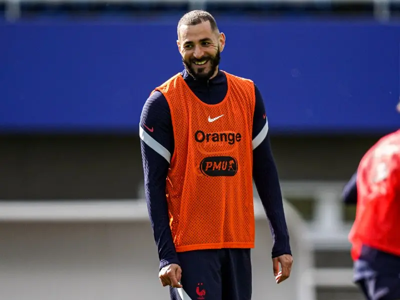 Karim Benzema en el entrenamiento de Francia - Twitter @equipedefrance