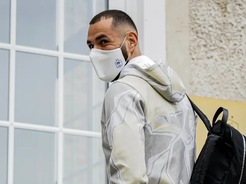 Karim Benzema en su llegada a la concentración de Francia previo a la Euro 2020 - Twitter @equipedefrance