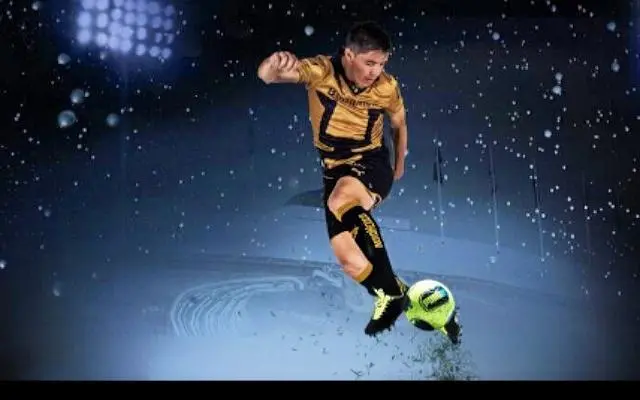 Chispa Velarde con Pumas - @chispavelarde