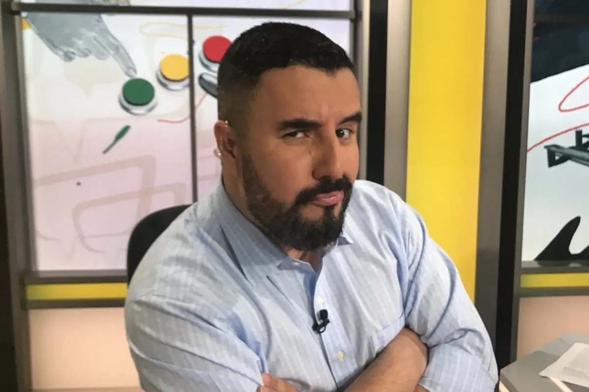 Twitter @AlvaritoMorales