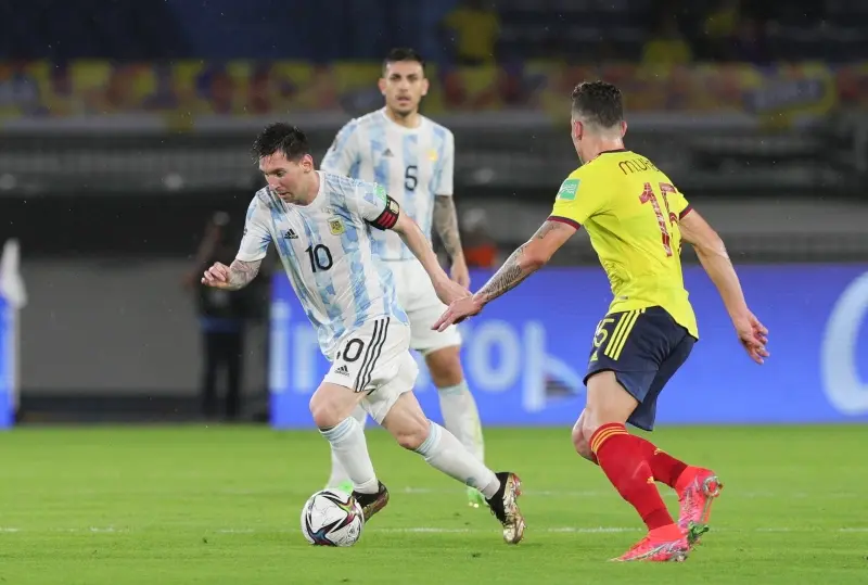 Messi en el partido eliminatorio contra Colombia (FB: AFA Selección Argentina)