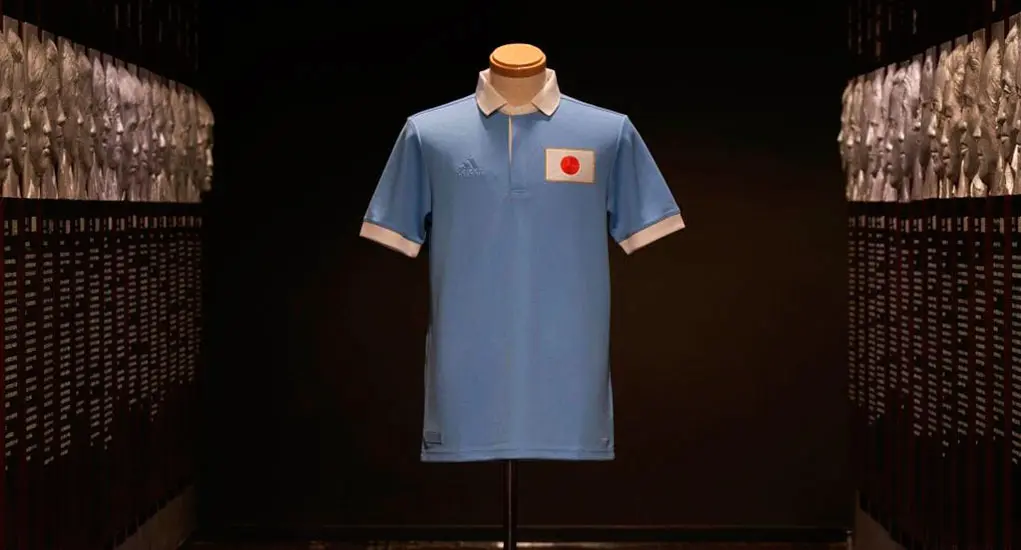 Jersey de Japón con motivo del 100 aniversario de la Asociación - todosobrecamisetas.com