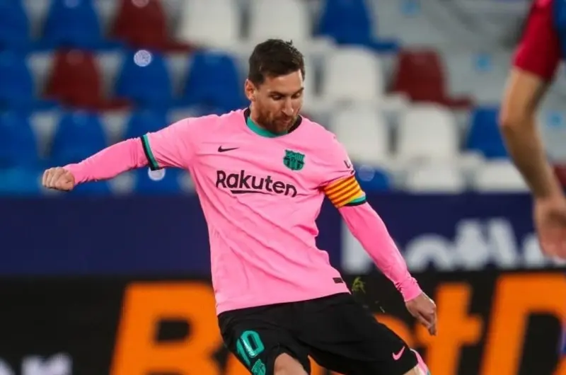 Messi sería agente libre a partir del 1 de julio (FB: FC Barcelona)