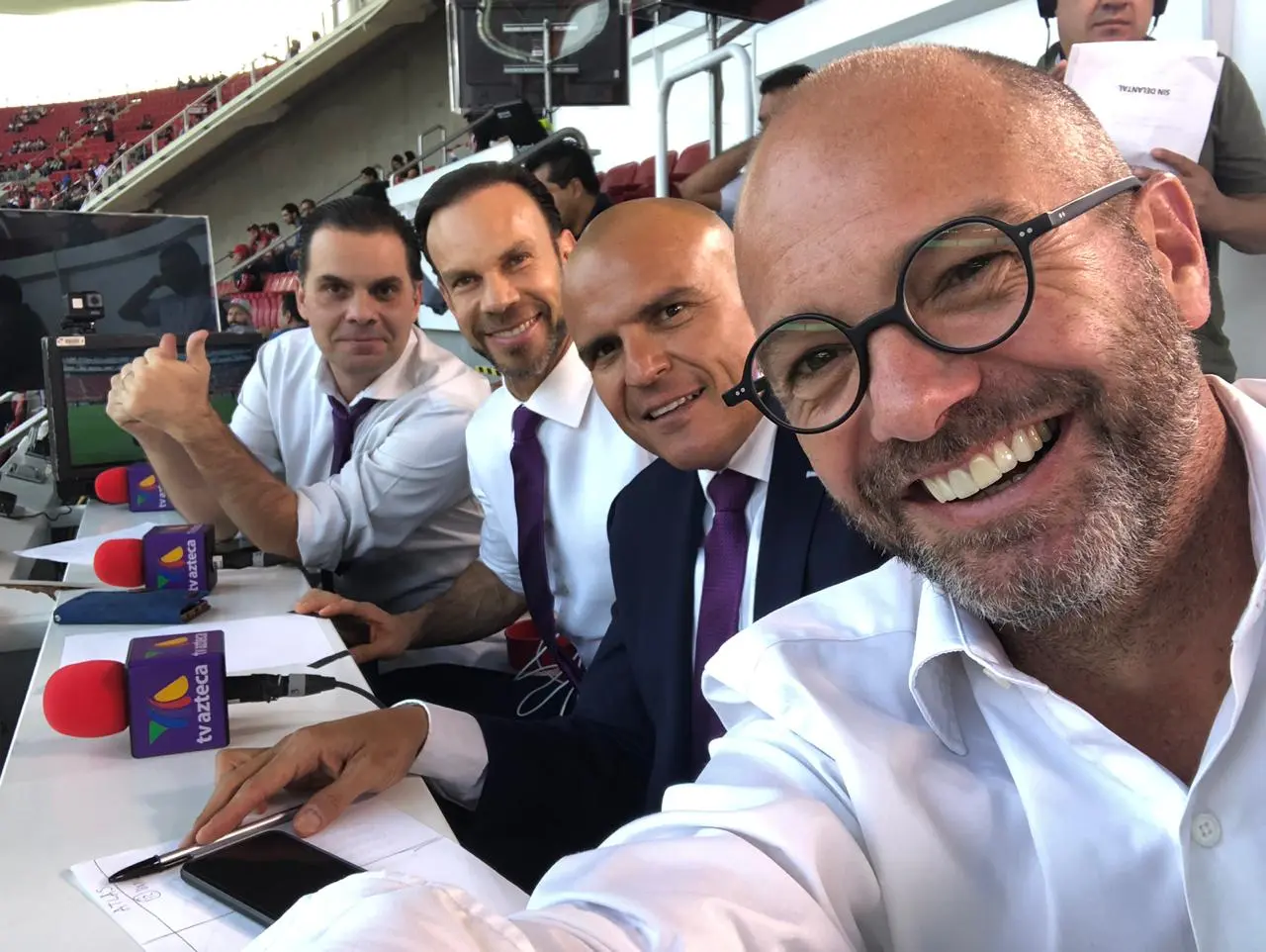 Al retirarse como árbitro Chacón se unió a Azteca Deportes-@pacochaconmx