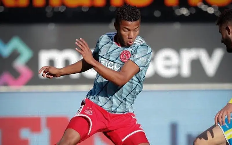 Neres en juego con Ajax - @davidneres