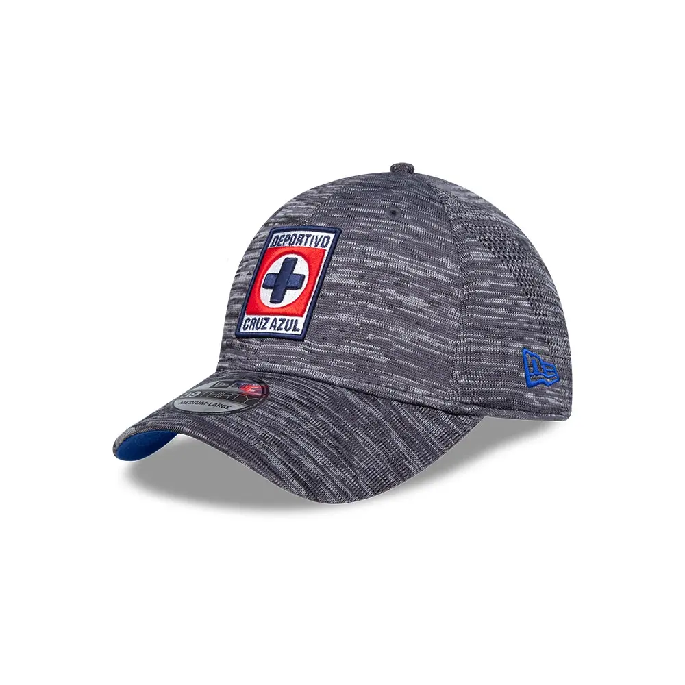 Las gorras ya están disponibles en New Era y otras tiendas.