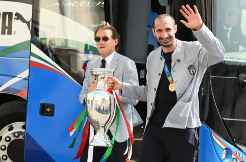 Visitaron a las autoridades italianas (@Vivo_Azurro)