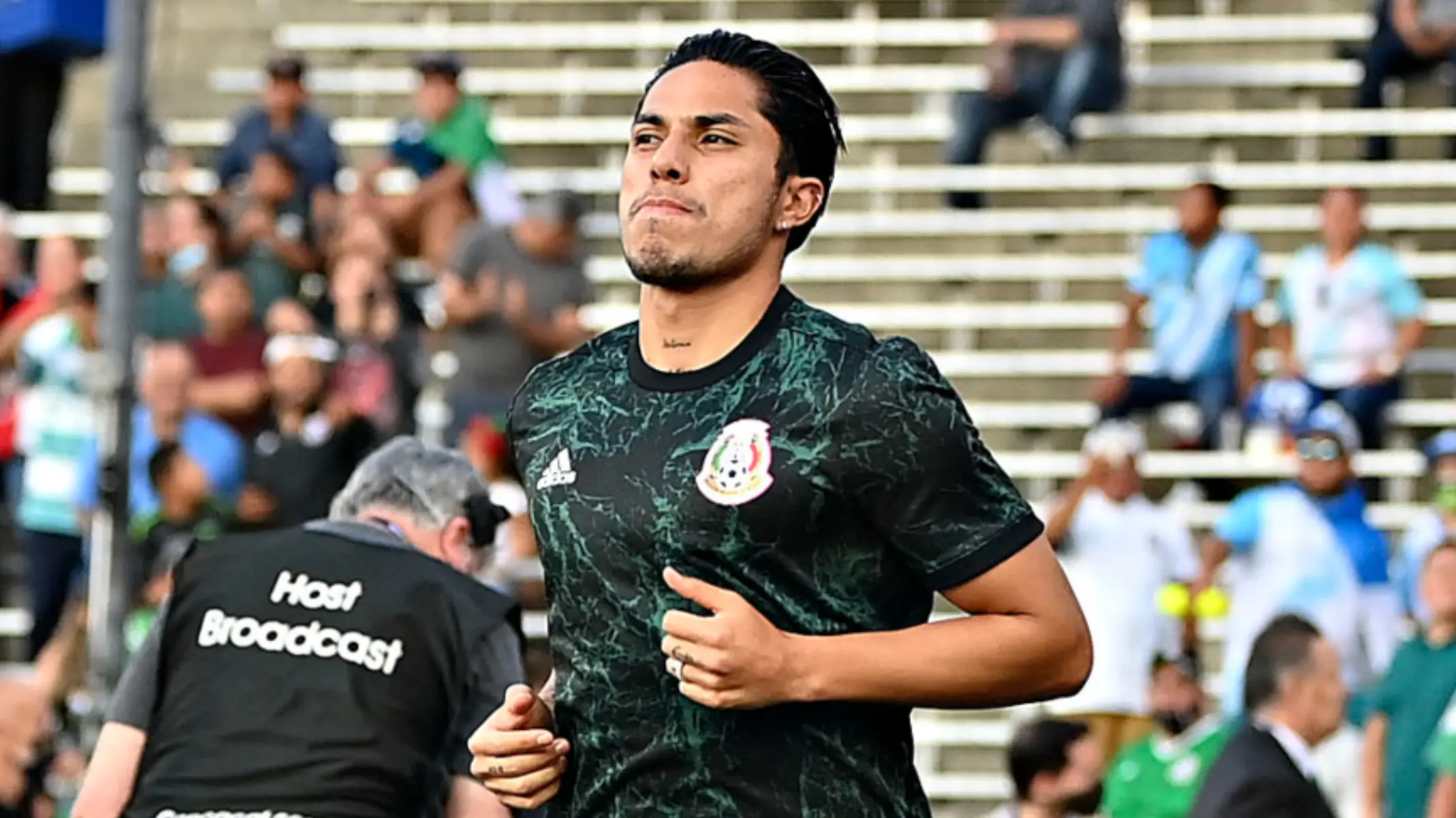 Salcedo en entrenamiento con la Selección Mexicana - @miseleccionmxEN