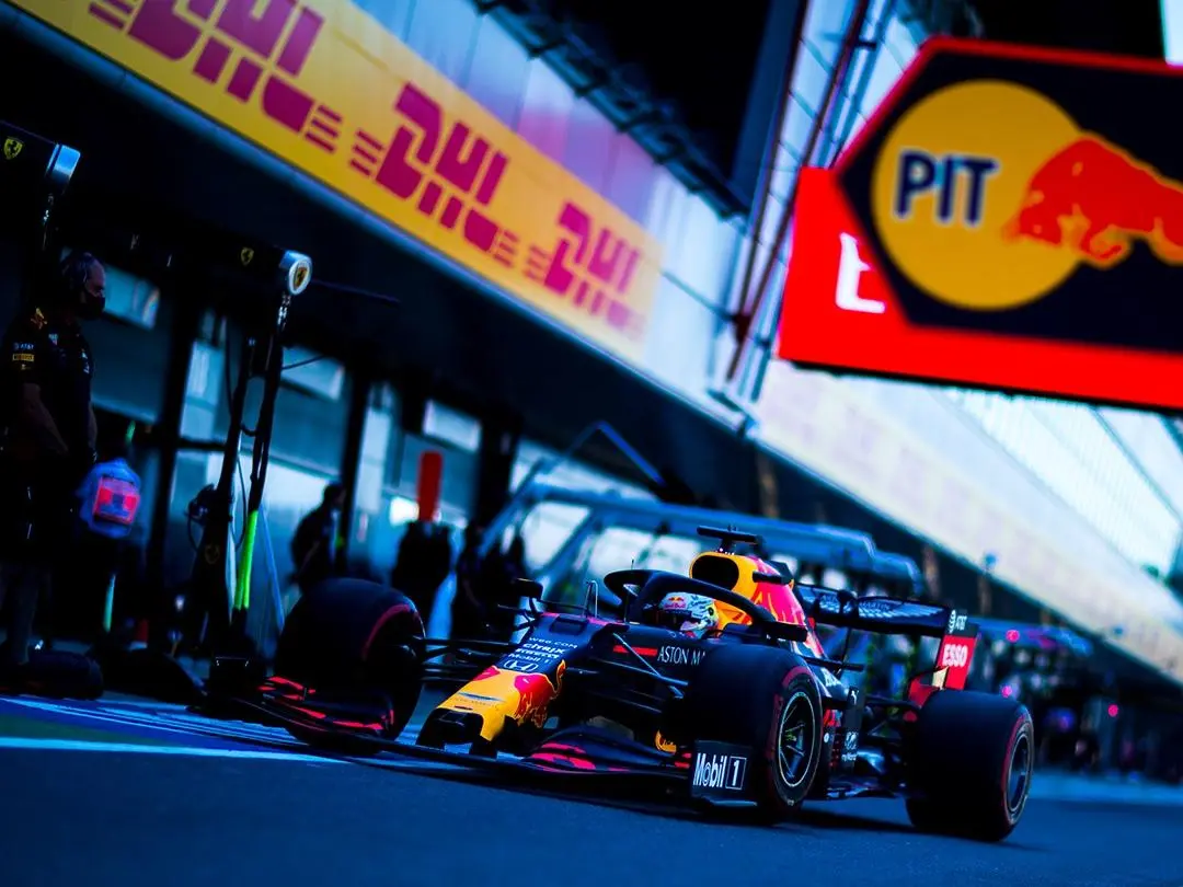 Facebook @redbullracing