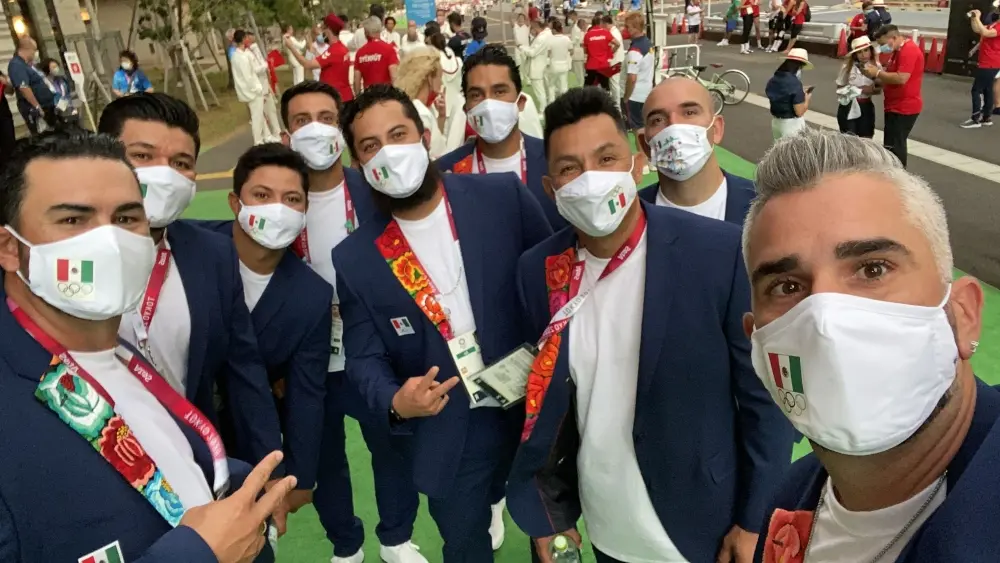 El equipo de beisbol mexicano compartió una foto a su llegada al Estadio de Tokio. (@MexicoBeis)