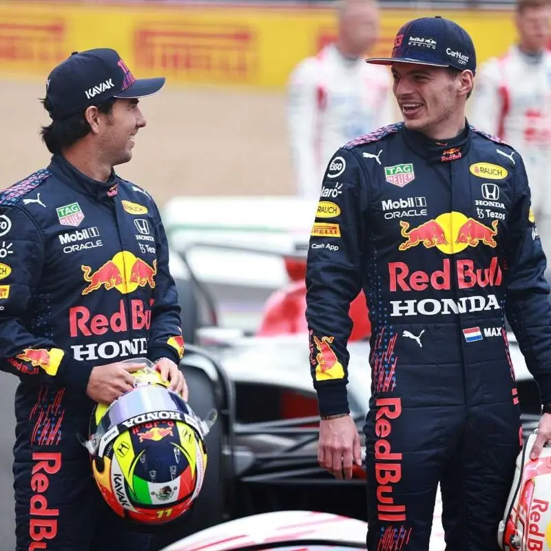 El mexicano será parte fundamental en la estrategia de la escudería para el GP de Hungría. Foto: Instagram Red Bull.