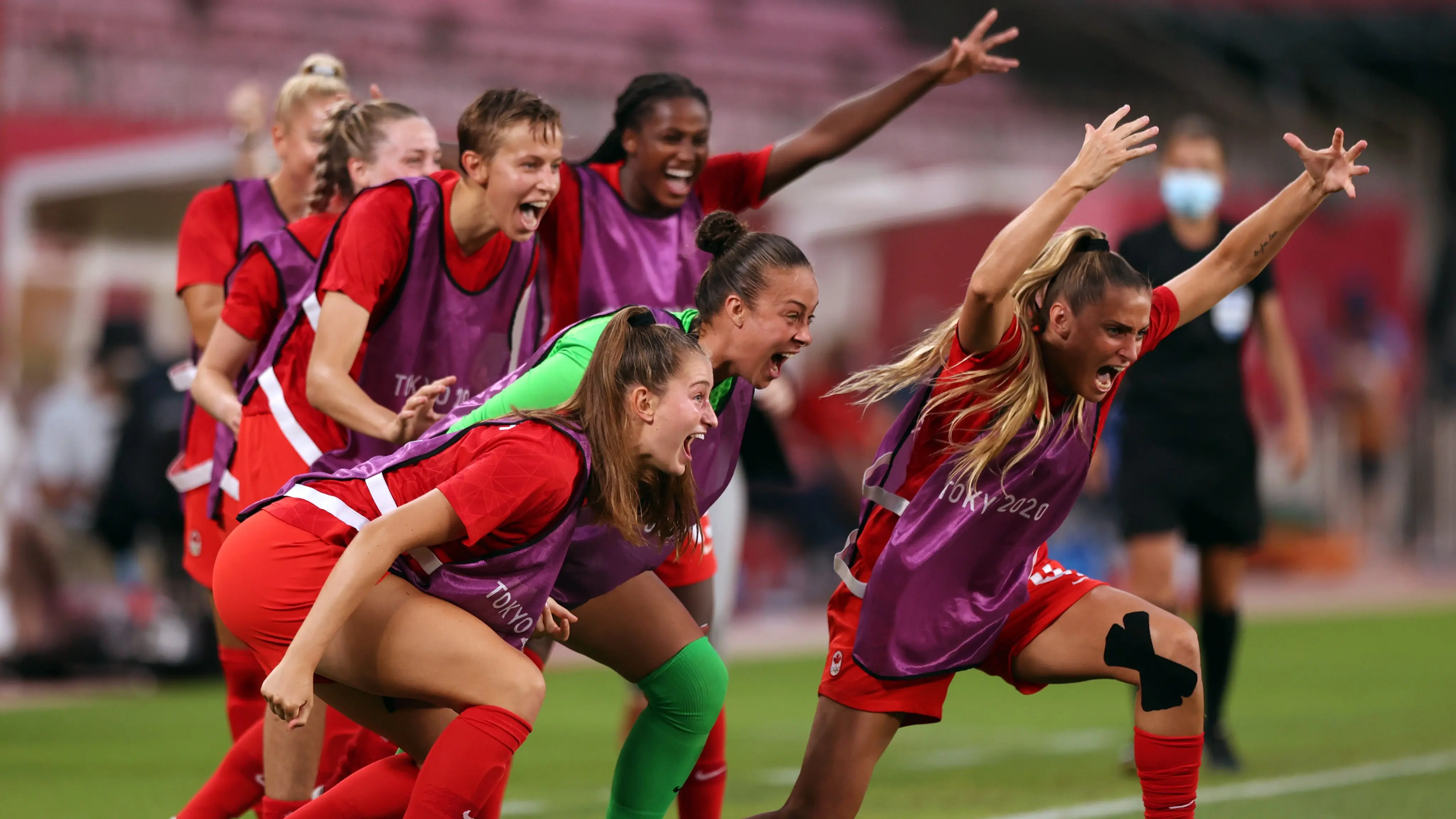 Twitter @FIFAWWC
